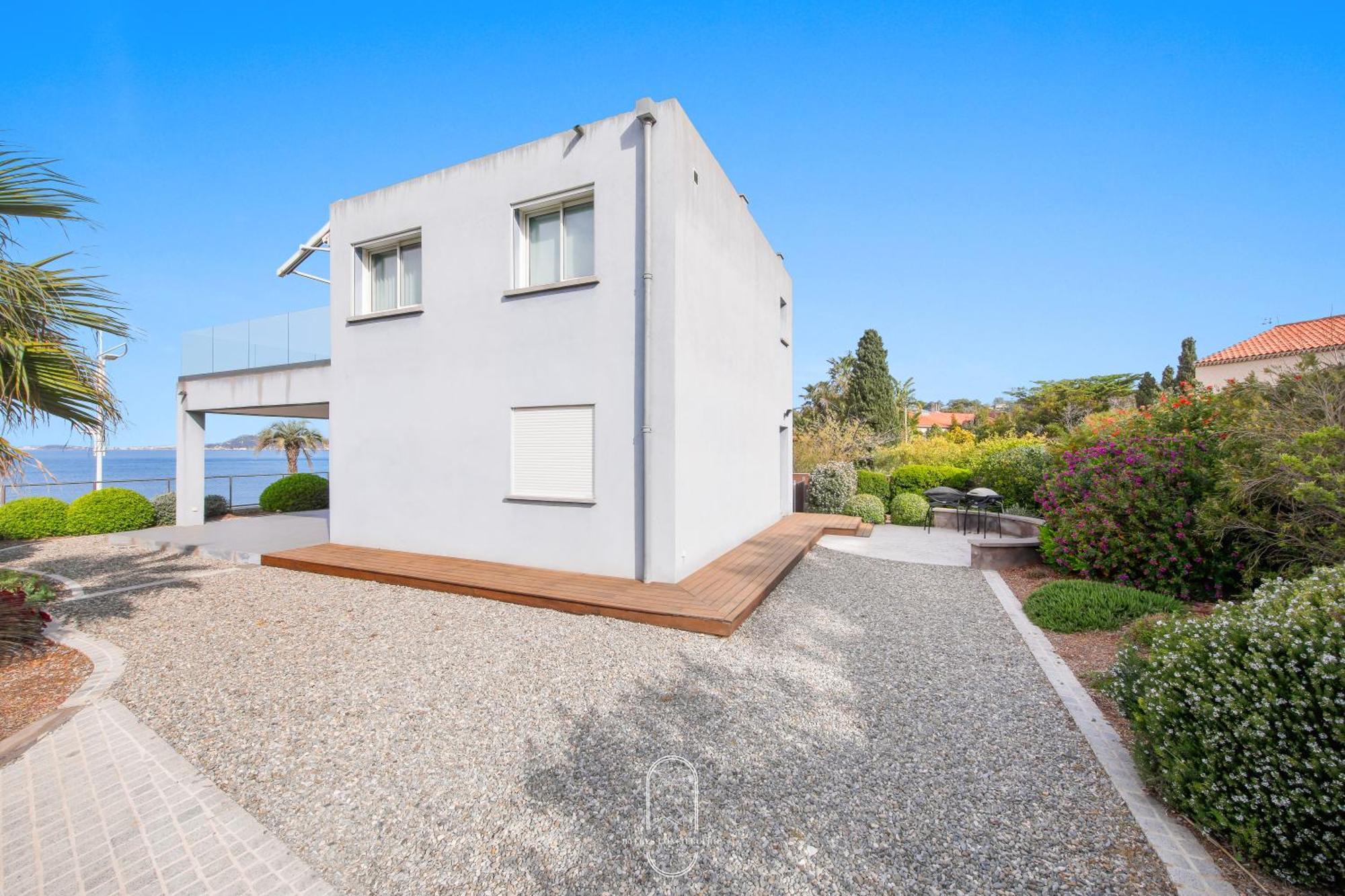 Appartement Antoine Rdj Vue Clim Wifi Parking 50m La Garonne Le Pradet