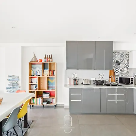 Villa Antoine Appartement Rdj Vue Mer Clim Wifi Parking Plage 50M La Garonne Le Pradet Exterior photo