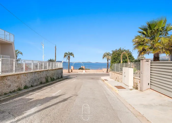 Villa Antoine Appartement Rdj Vue Mer Clim Wifi Parking Plage 50M La Garonne
